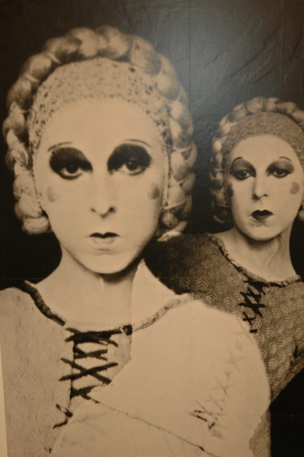 paris theatre actors in drag